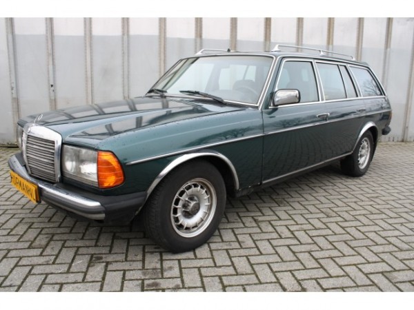 w123 wagon 300 td 32-SJ-XH.jpg