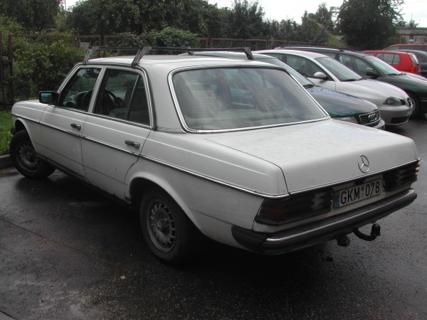 MB300D.JPG