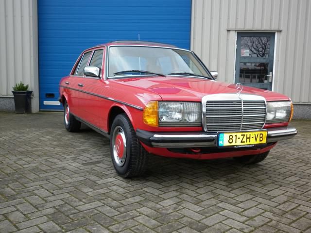 mercedes-benz-200-280-w123-200-1120720-1.jpg