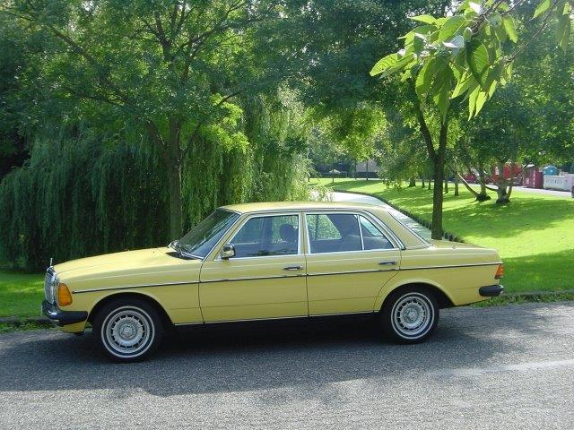 Mercedes 250 auto.1981 mellow yellow 015 (640x480).jpg